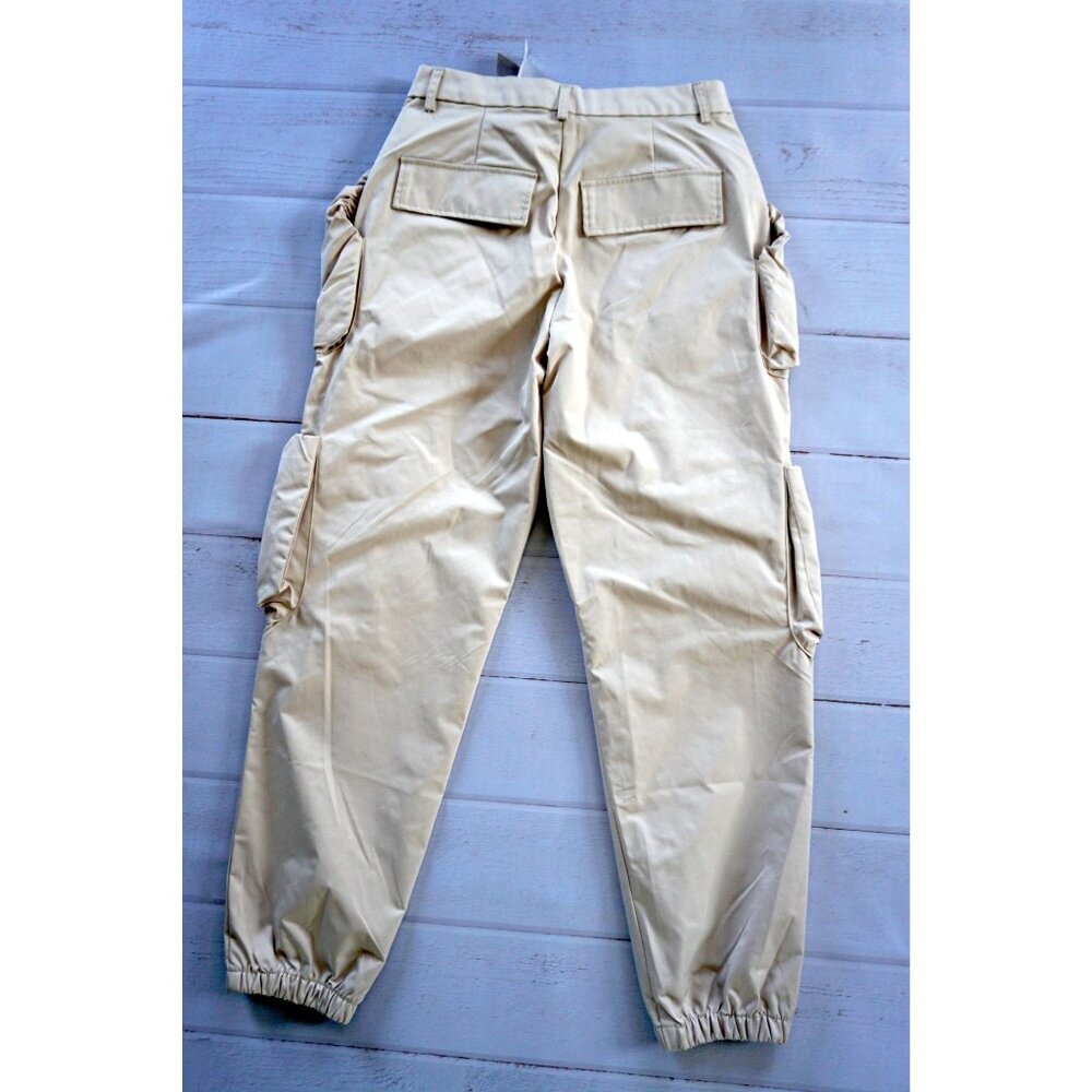 Forever 21 Women's Beige Cargo Tapered Pants - Size M - Picture 2 of 4
